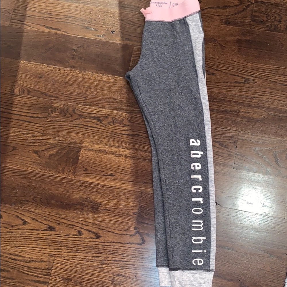 gray and pink Abercrombie kids joggers